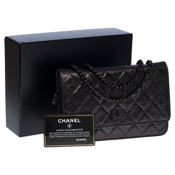 CHANEL 2.55 Wallet on Chain shoulder bag in quilted glazed aged leather , BHW