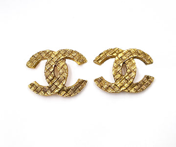 CHANEL Vintage Gold Plated CC Basket Weave Small Clip on Earrings