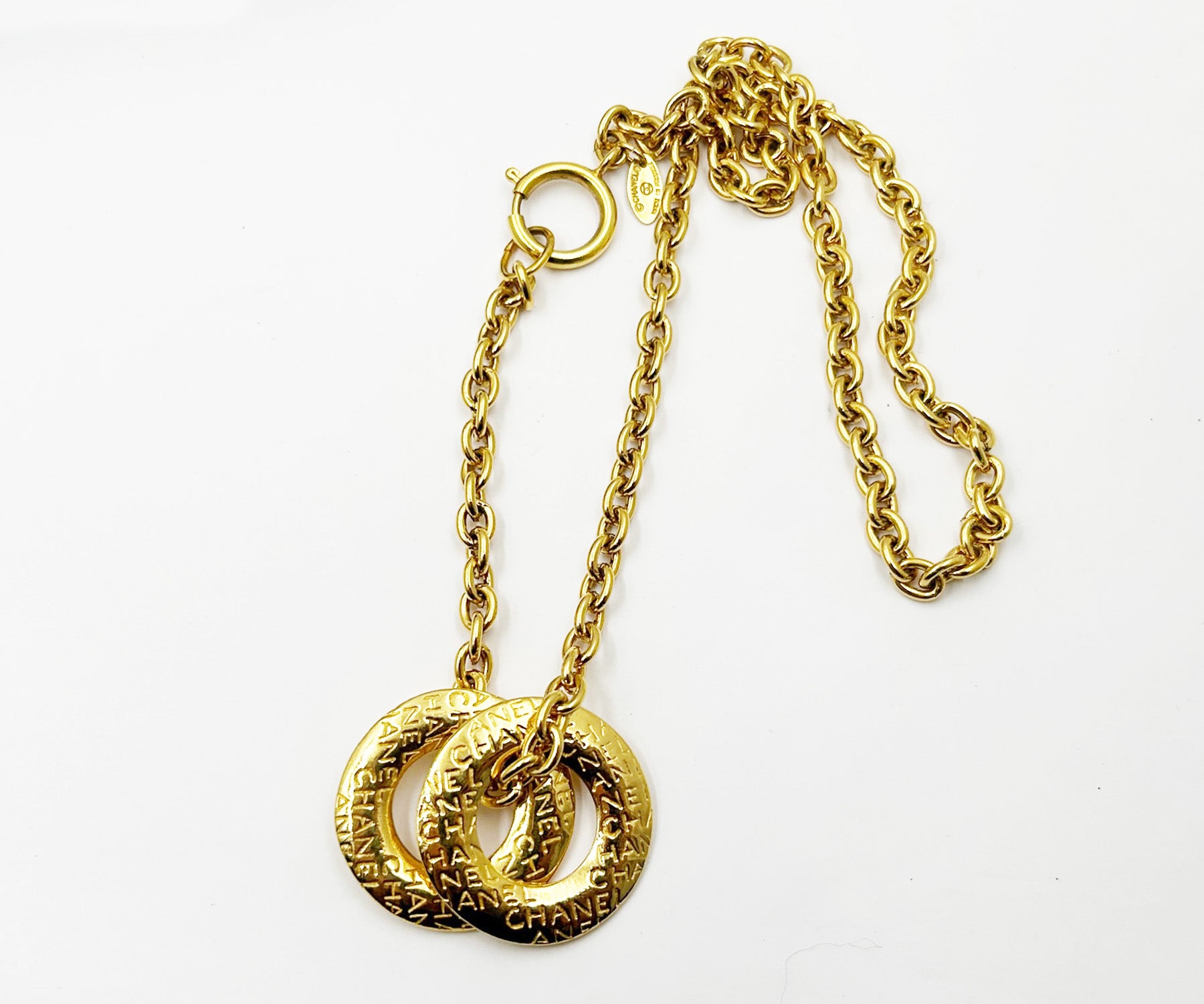 Vintage gold chanel on sale necklace